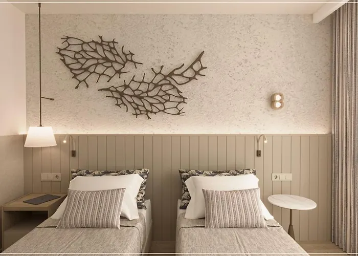 Golden Lotus Hotel